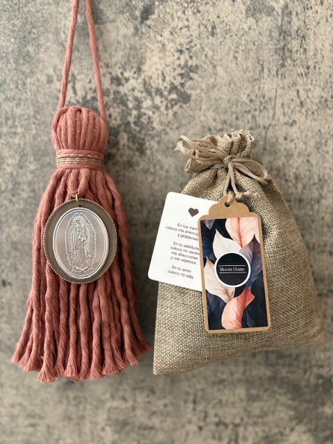 Bendicion modelo 1 de Virgen Gudalupe Palo Rosa