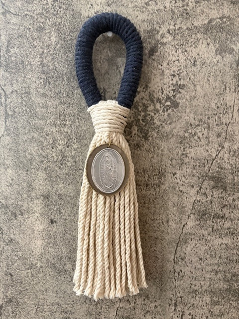 Bendición de Lujo Virgen de Guadalupe: Edición "Gran Relieve" con Tejido de Algodón Reforzado Azul