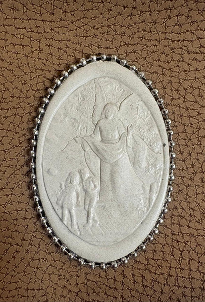 Luz y Devoción: El Cuadro Galería Angel de la Guarda