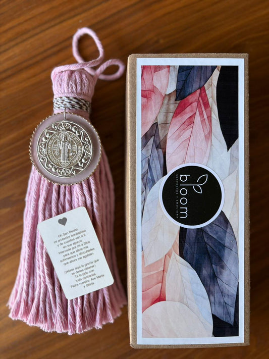 Bendiciones de san benito  borla Rosa