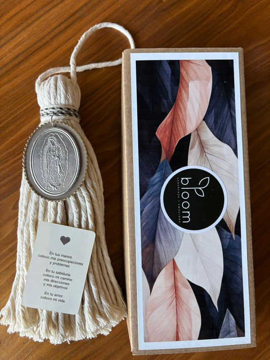 Bendiciones de Virgen de Guadalupe Borla Beige